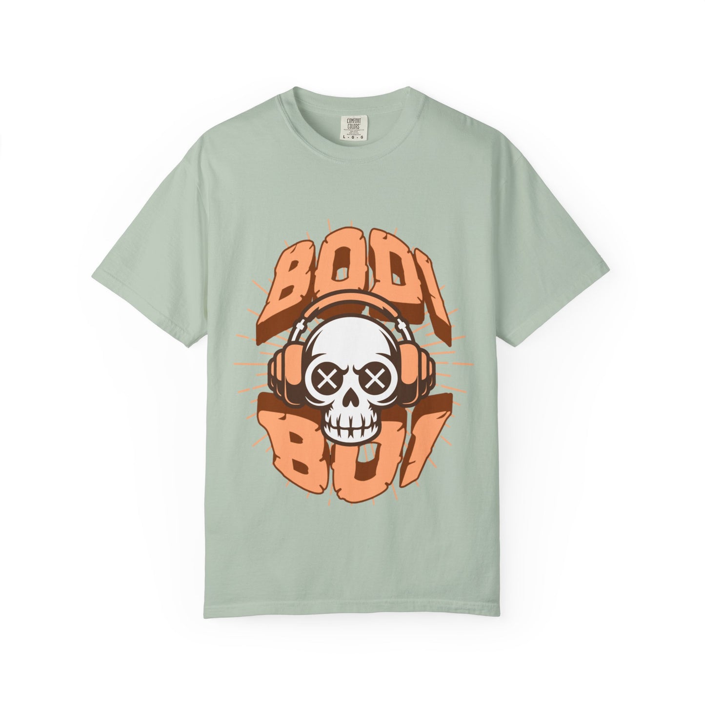 Edgy Skull Graphic Tee, Unisex T-shirt for Music Lovers, Casual Streetwear, Alternative Fashion, Gift for Him/Her