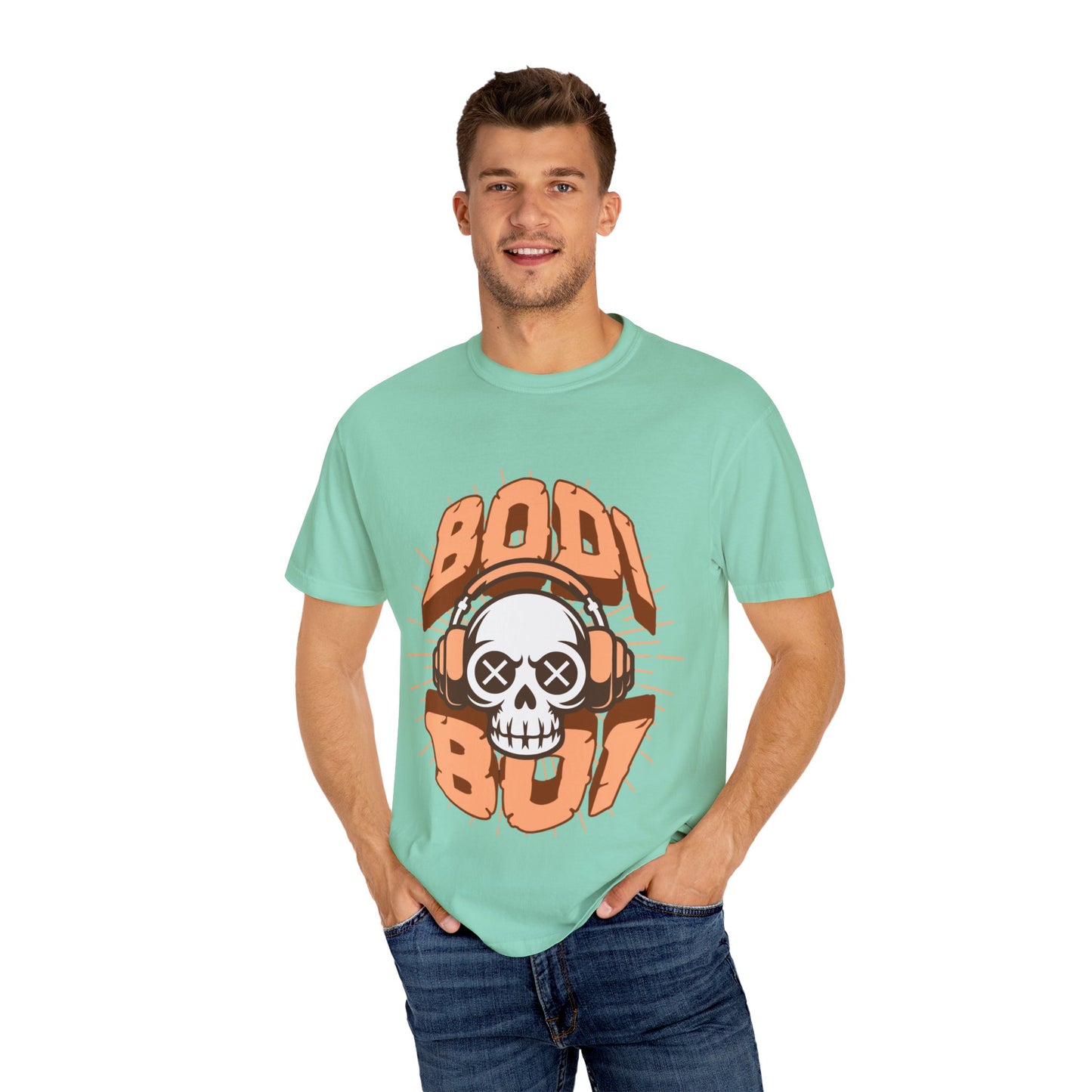 Edgy Skull Graphic Tee, Unisex T-shirt for Music Lovers, Casual Streetwear, Alternative Fashion, Gift for Him/Her