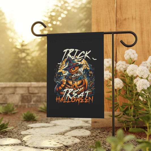 Halloween Garden Flag, Trick or Treat Banner, Scarecrow Decoration, Spooky Outdoor Decor, Fall Home Accents